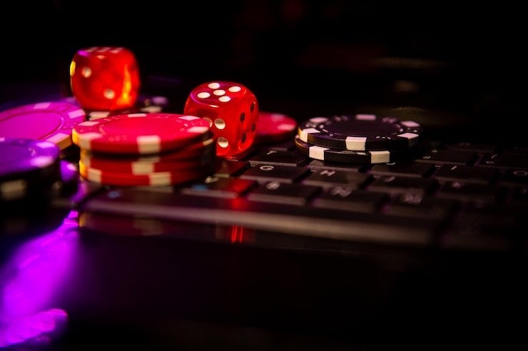 Live dealer broadcast studio at qt777 apk with multi-camera setup and professional croupier